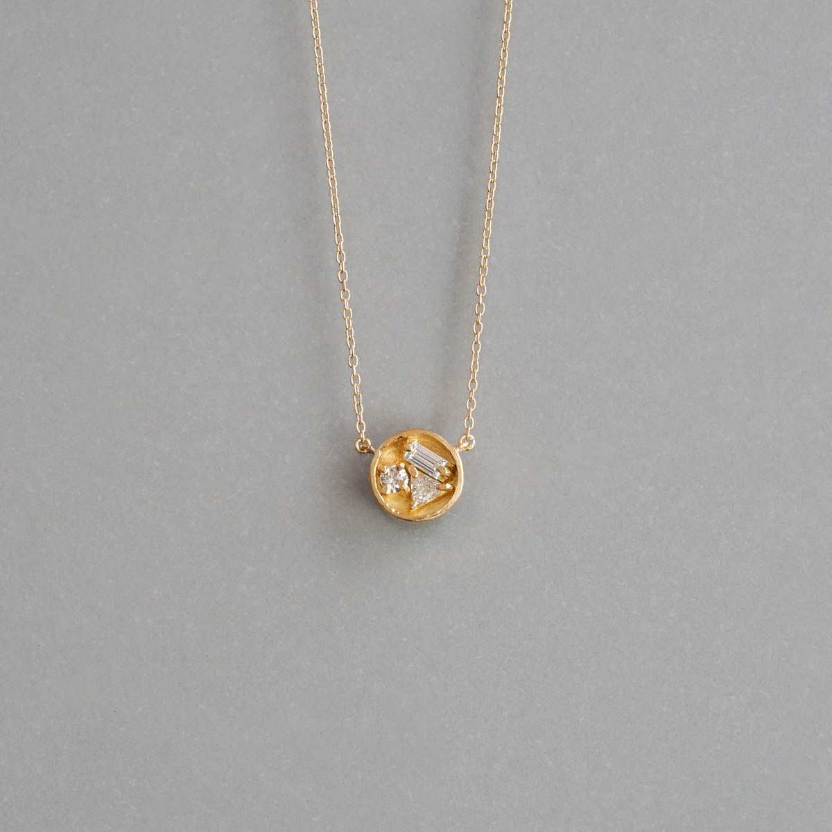 Atelier d'antan：Round Box Chocolate Necklace A024201AN012