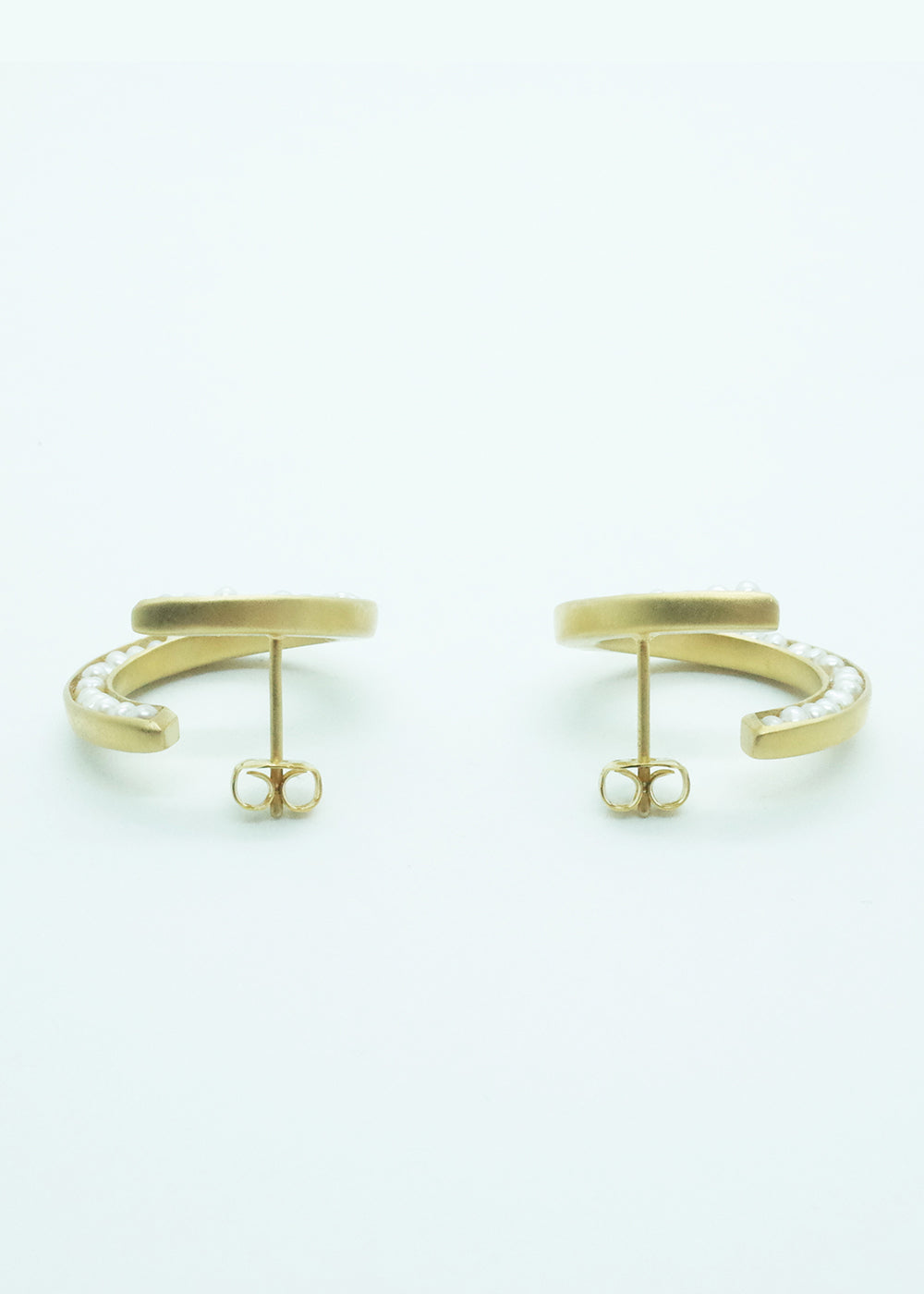 〈●▲■〉pearl earrings twist ゴールド ピアス