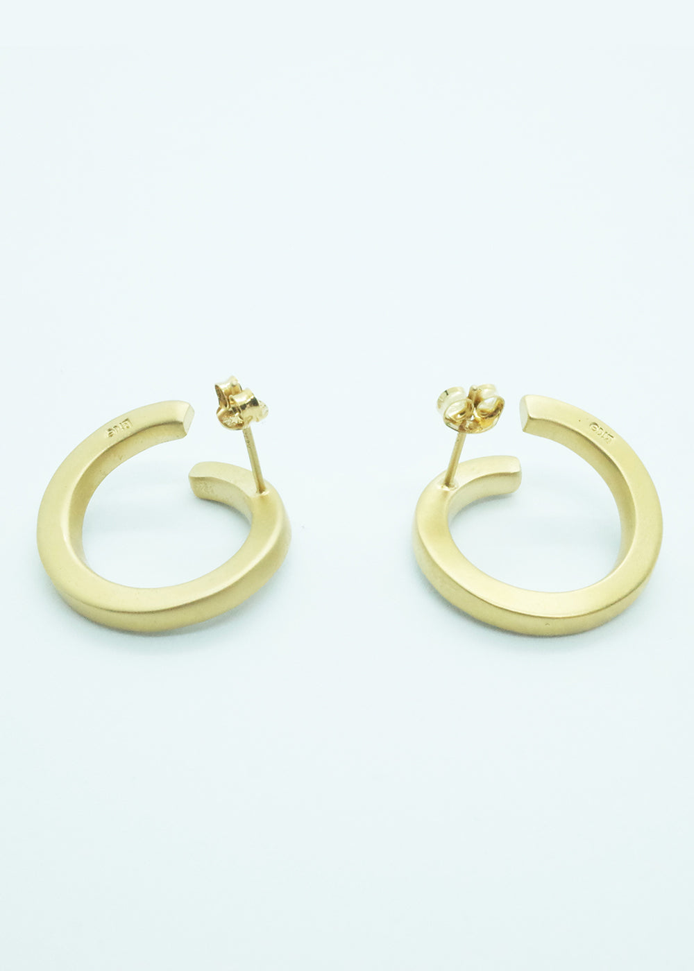 〈●▲■〉pearl earrings twist ゴールド ピアス