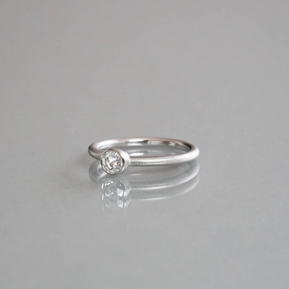 Ryui［Norme bezel/rose cut 婚約指輪］