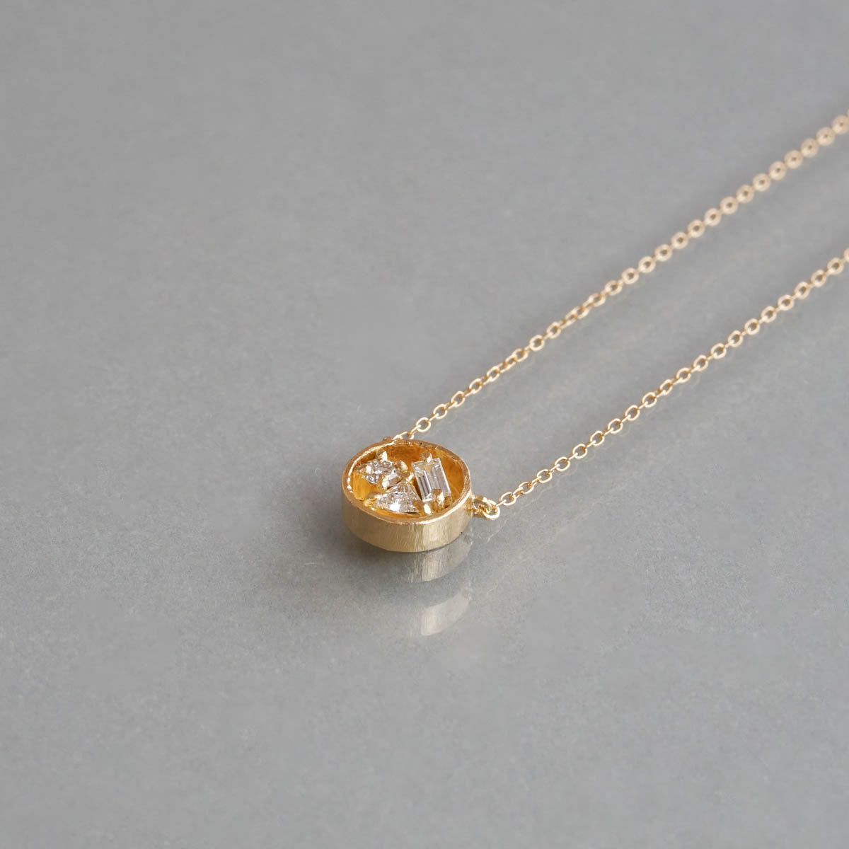 Atelier d'antan：Round Box Chocolate Necklace A024201AN012