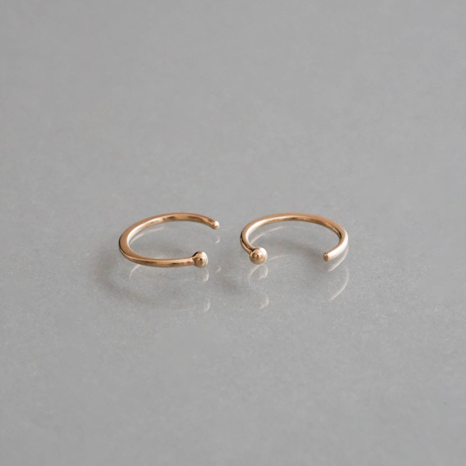 SOURCE objects - Small Hugger Earrings［MJM1-111 K14YG］ピアス