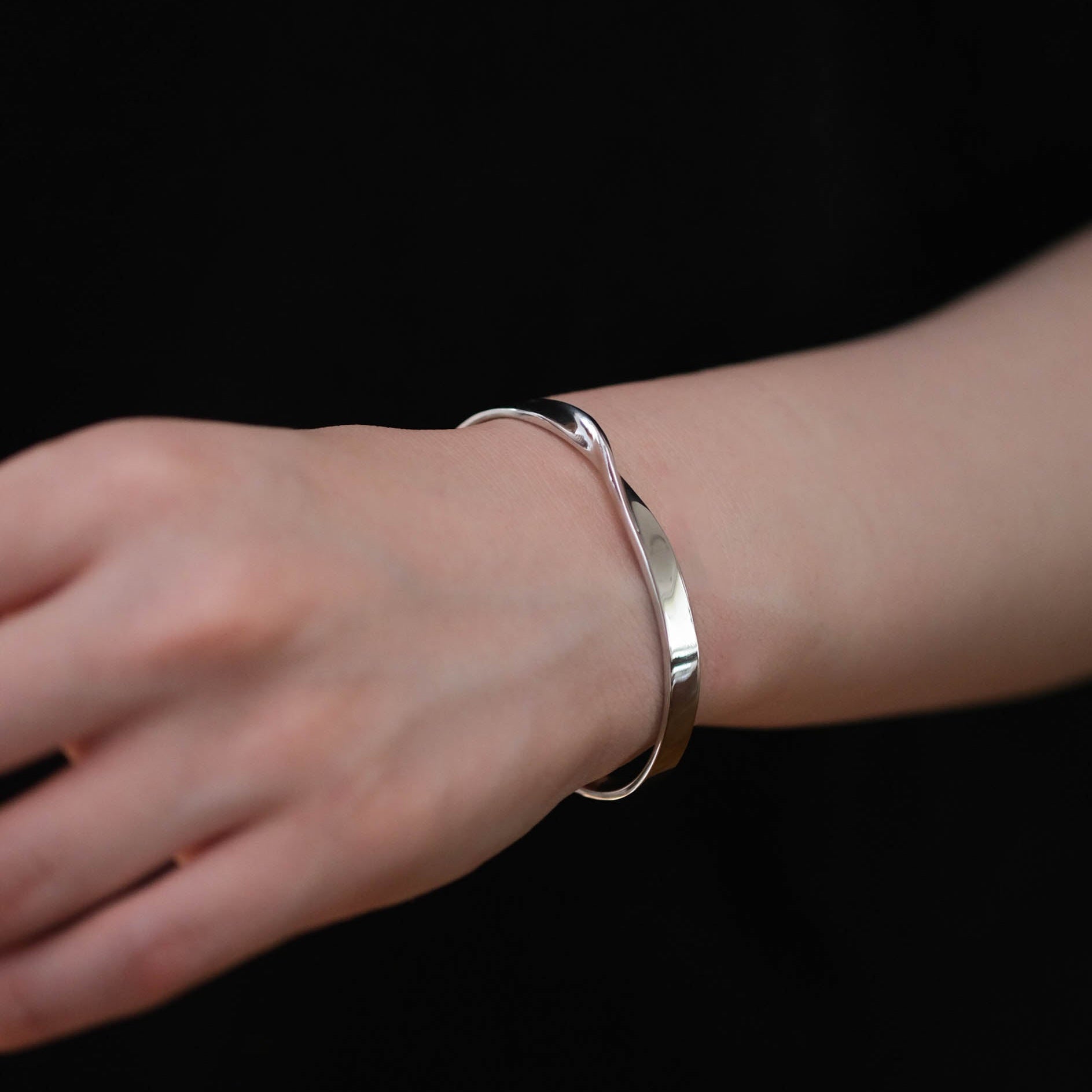 MATOW-Twist Bangle［mwtbss - Silver］バングル