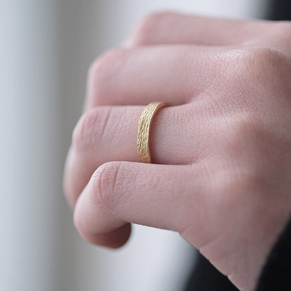 BRIDAL RING［ゆらゆら ワイド Pt900/K18YG］結婚指輪