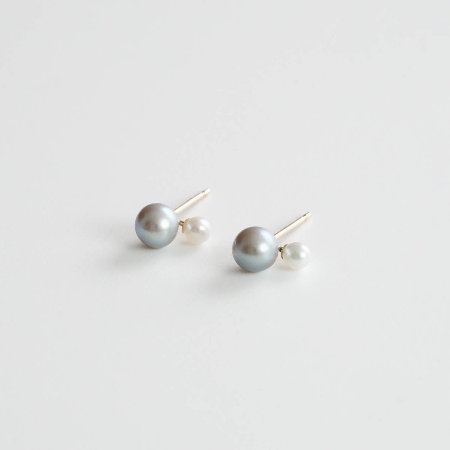 Toile - Two-tone Round Pearl Pierce［A301231AP270 K10YG］ピアス