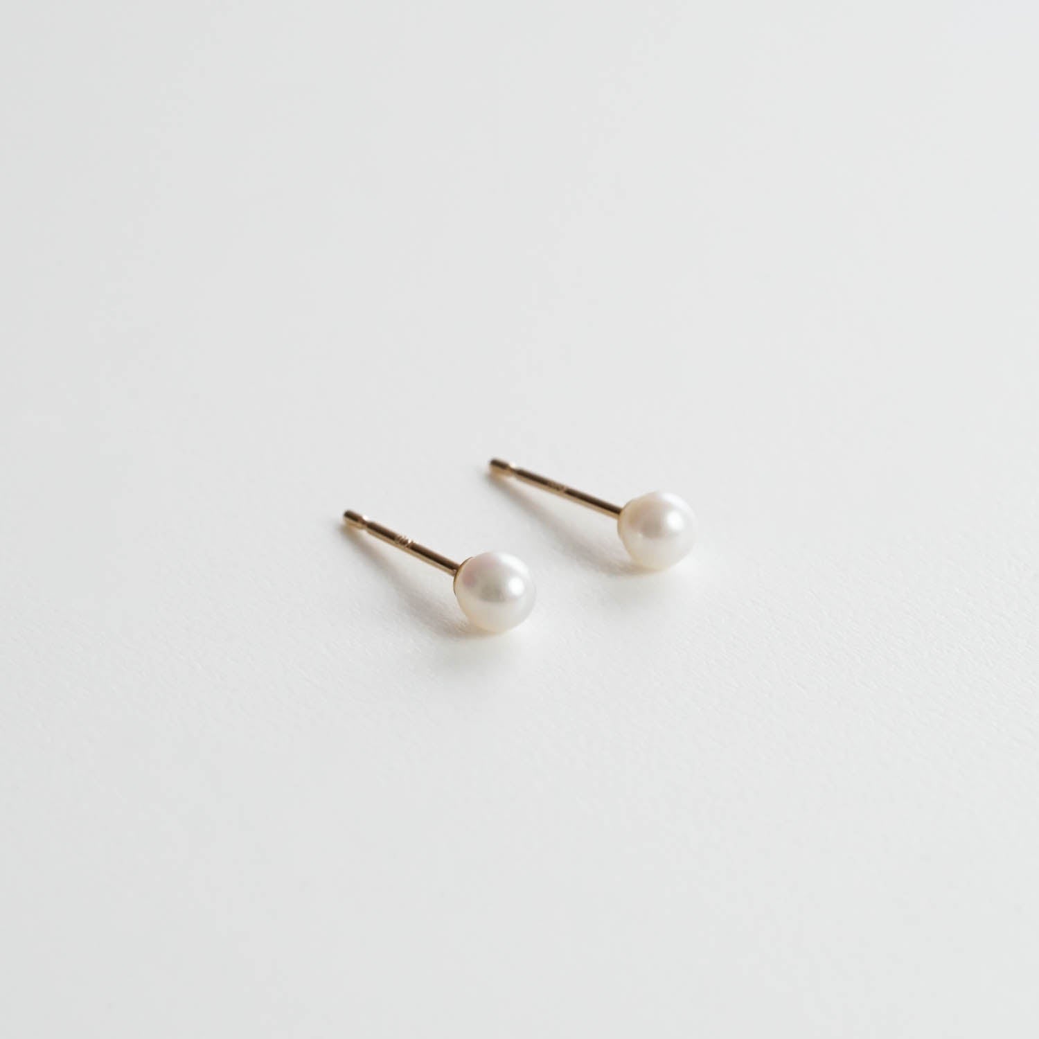 Toile-Round Pearl Pierce S［A301162AP101 K10YG］ピアス
