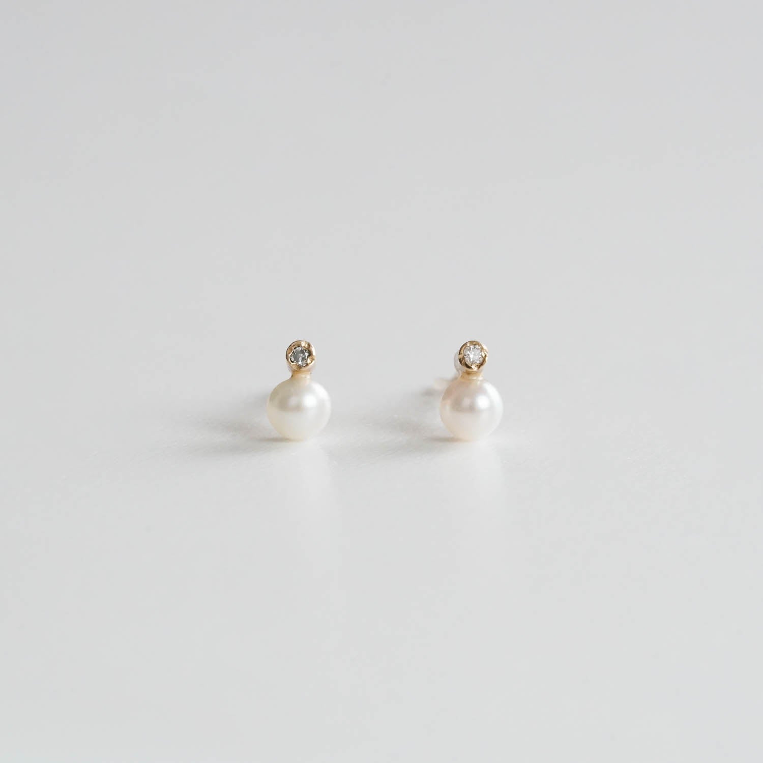 Toile-Diamond & Pearl Pierce［A301202AP207 K10YG］ピアス