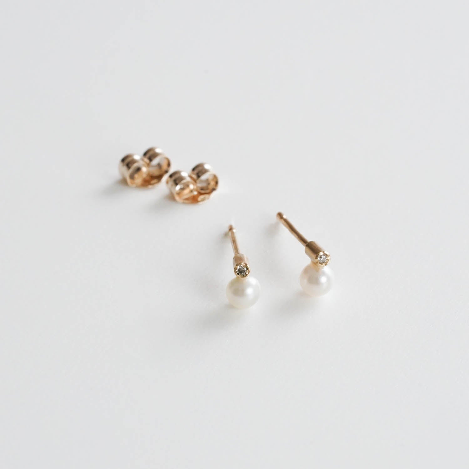 Toile-Diamond & Pearl Pierce［A301202AP207 K10YG］ピアス