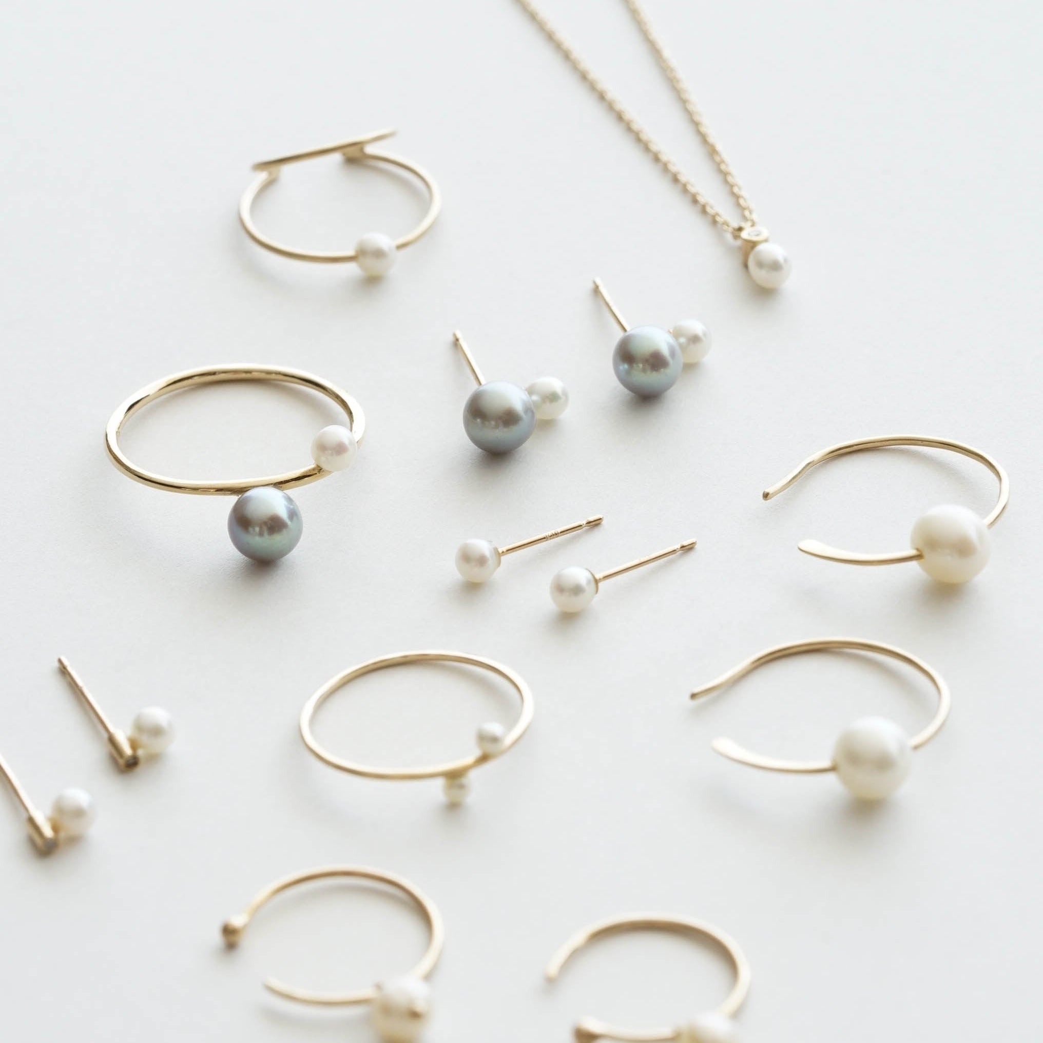 Toile - Two-tone Round Pearl Pierce［A301231AP270 K10YG］ピアス
