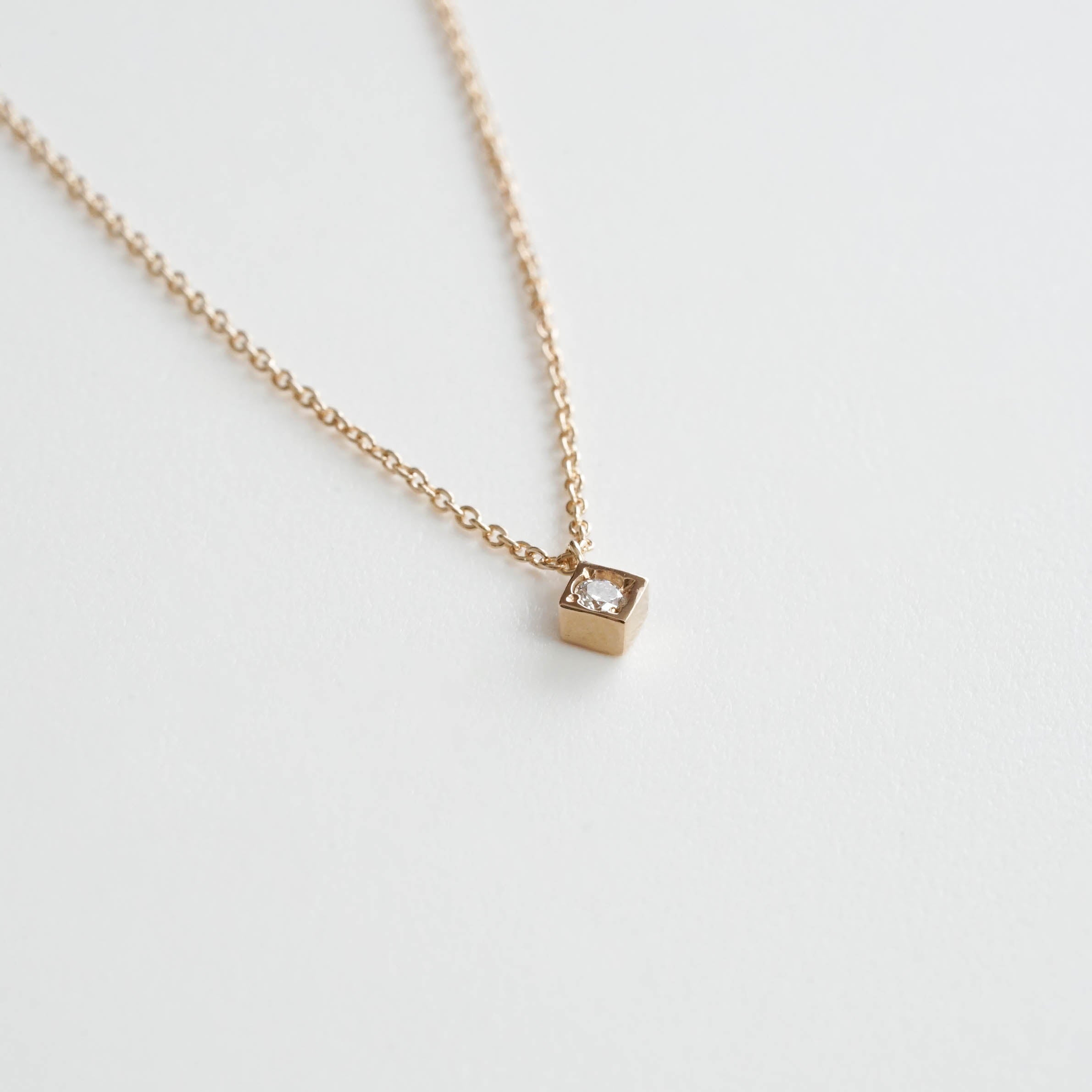 Toile - Square Dia Necklace［A301202AN212 K10 Diamond］