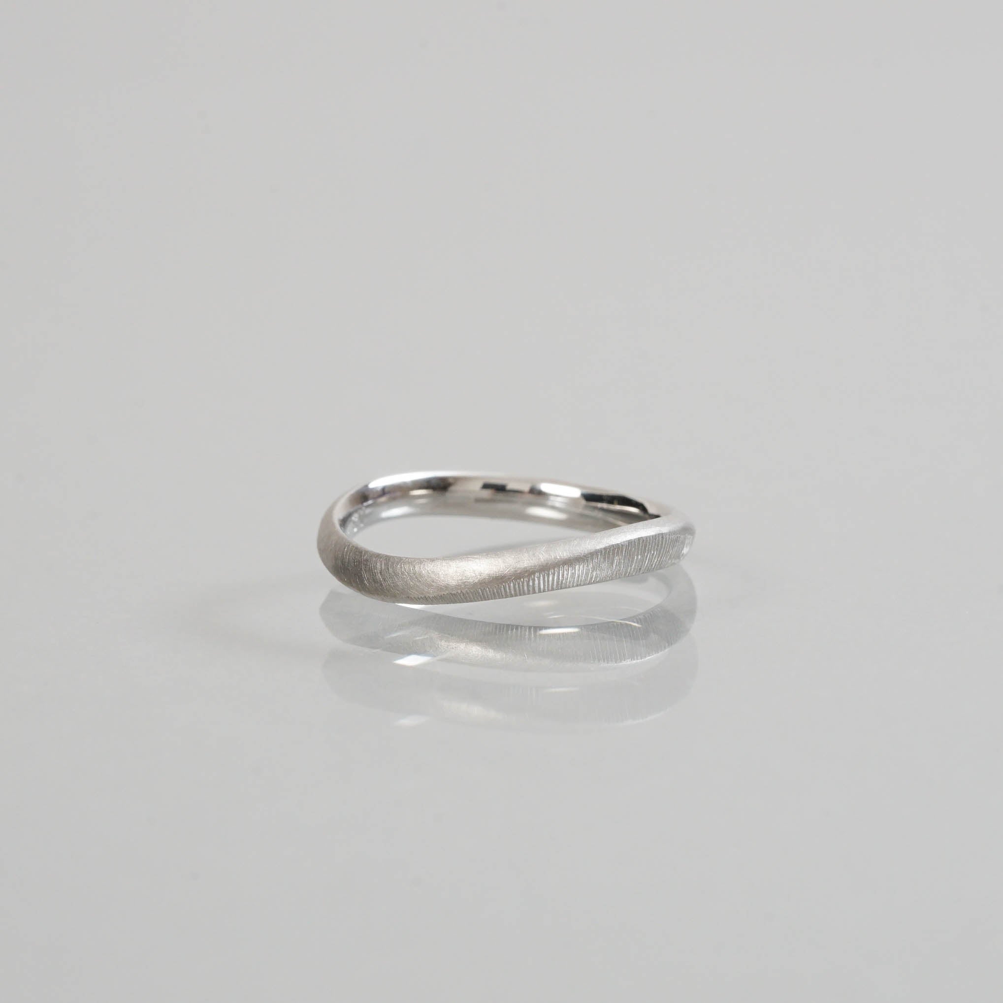 Ryui-BRIDAL RING［Currents Pt900/K18YG］結婚指輪