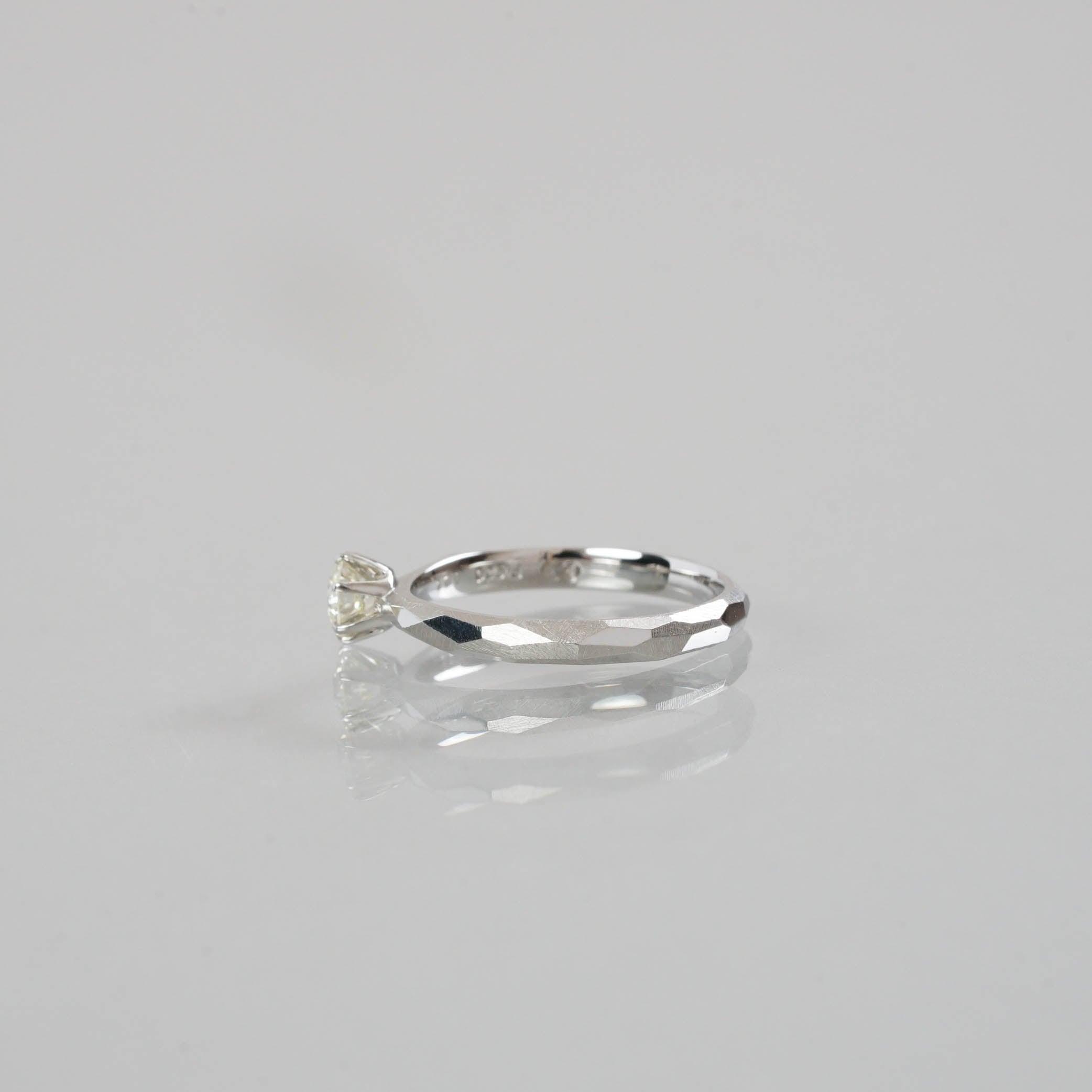 Ryui-BRIDAL RING［Rough cut solitaire Pt900］婚約指輪