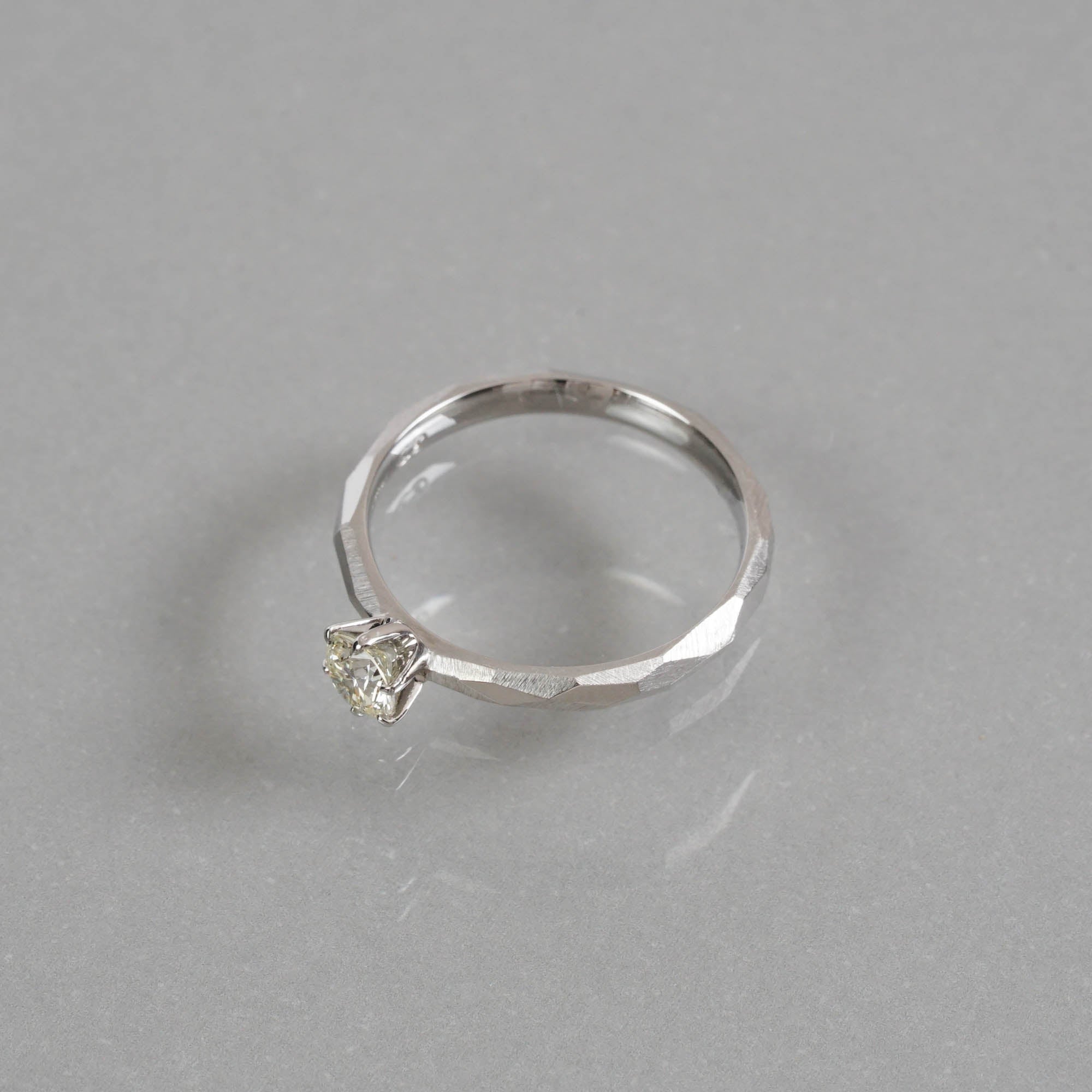 Ryui-BRIDAL RING［Rough cut solitaire Pt900］婚約指輪