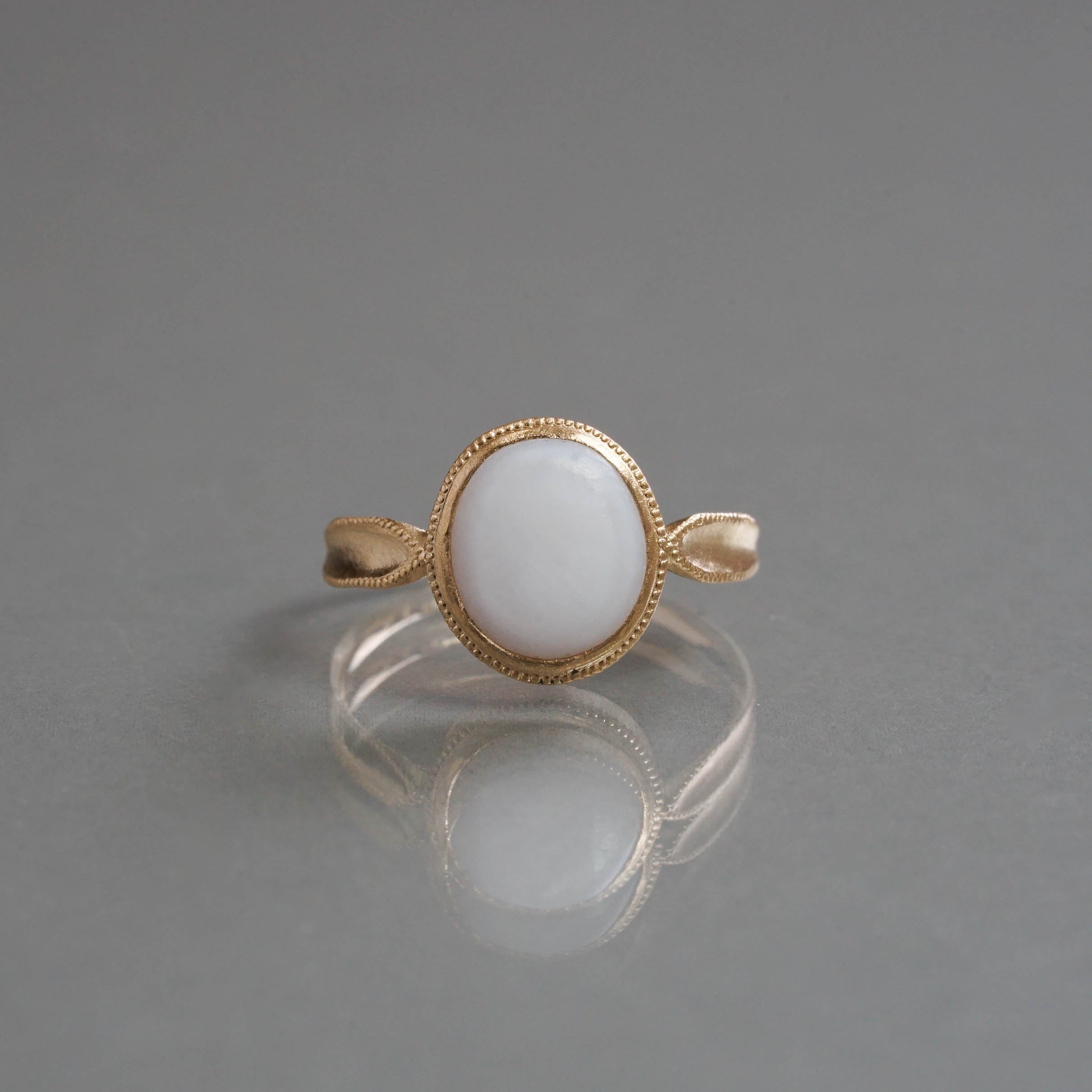 Atelier d'antan - Oval Shell Ring［A023212AR035 K18］リング