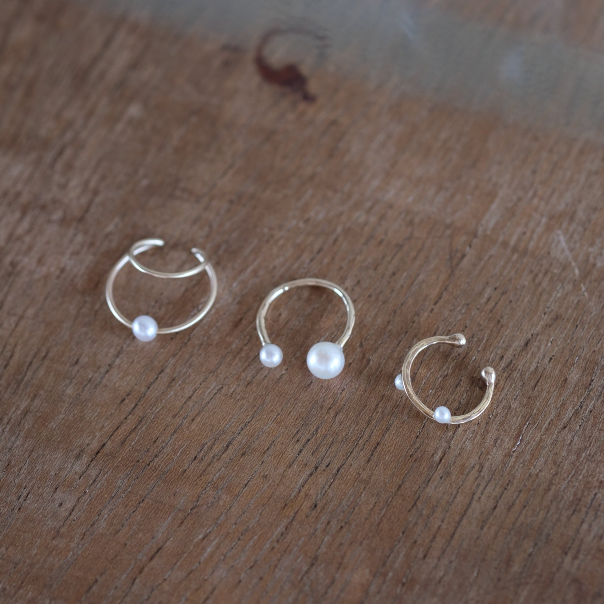 Toile-2 Round pearl Earcuff［A301222AP261 K10YG］イヤーカフ