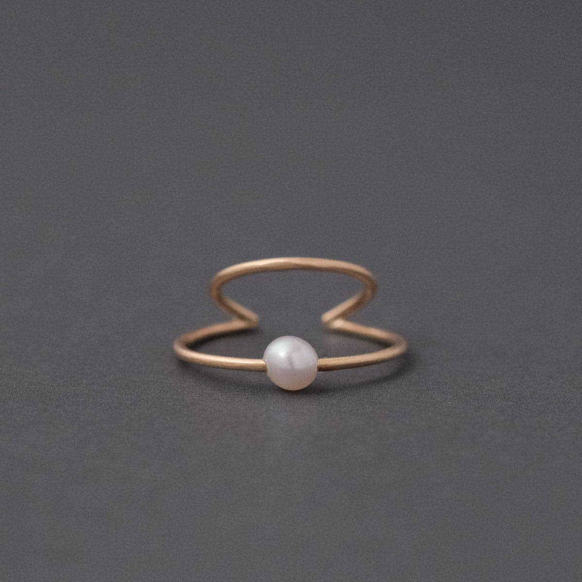 Toile-Pearl Double ring Ear cuff［A301222AP262 K10YG］イヤーカフ