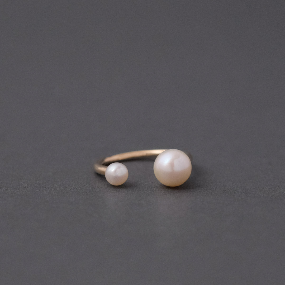 Toile-2 Round Pearl Ear cuff［A301222AP259 K10YG］イヤーカフ