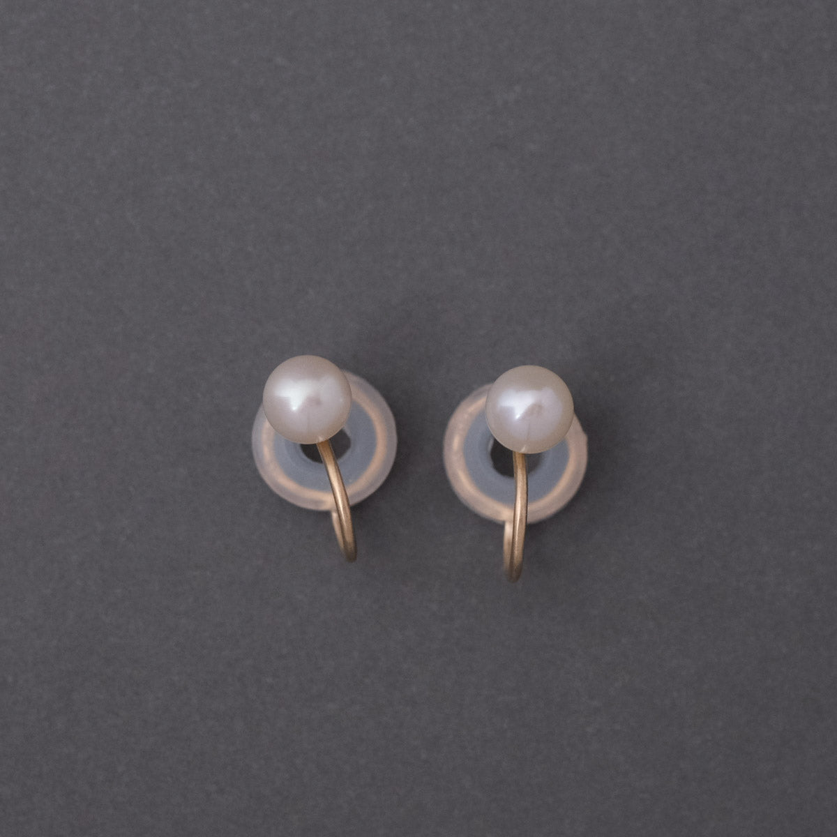 Toile-2 Round Pearl Earring Cuff M［A301242AP303 K10YG］イヤリング