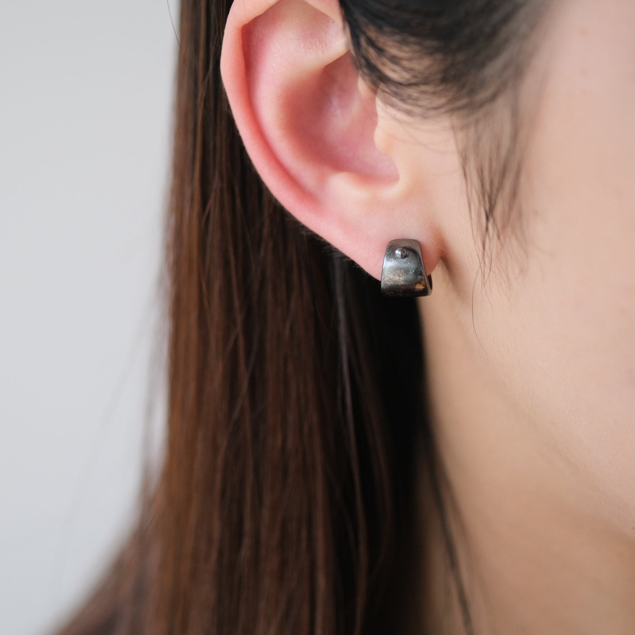 band pierce 01 whim［AG920106W Sterling silver］ピアス