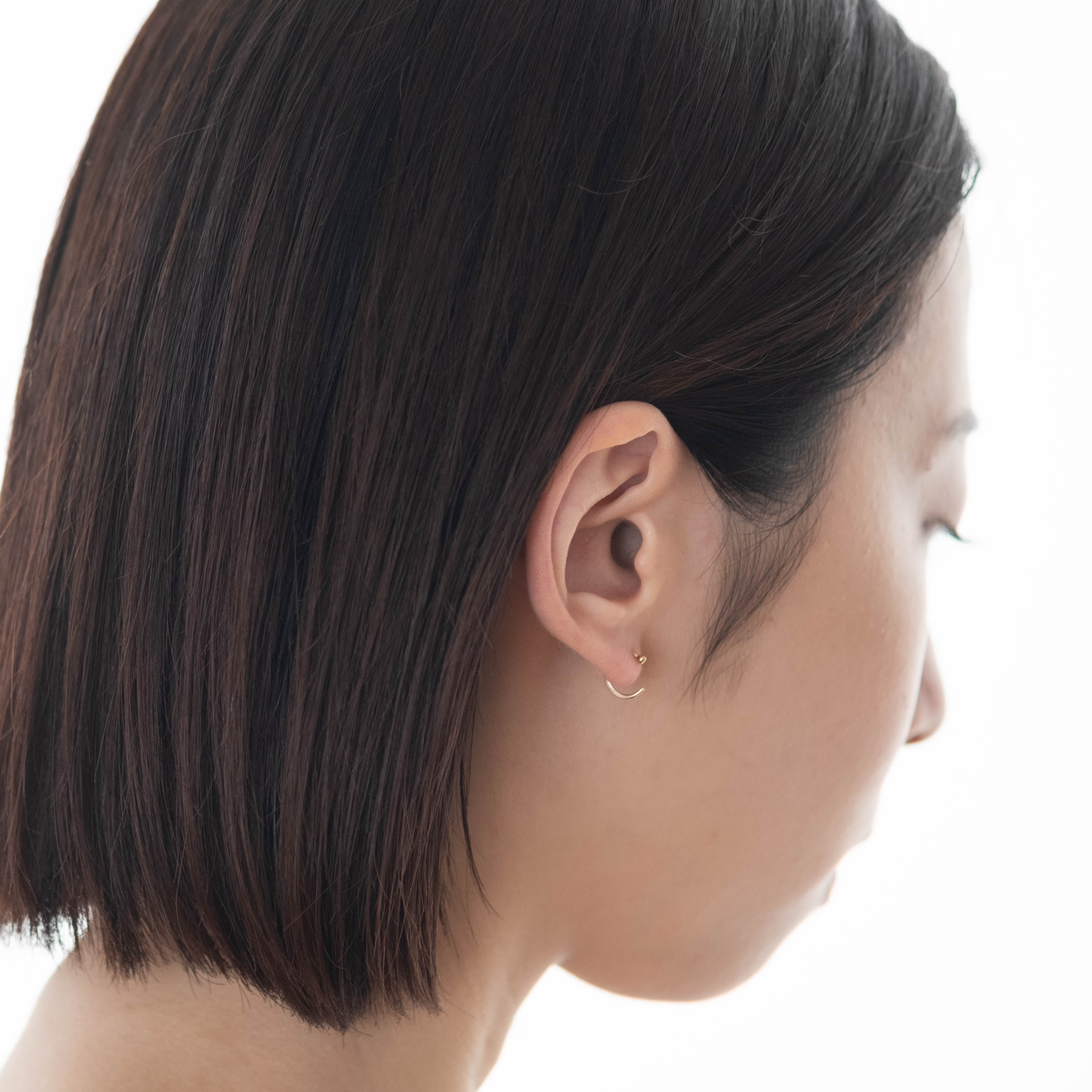 SOURCE objects：Hugger Earrings MJM1-074