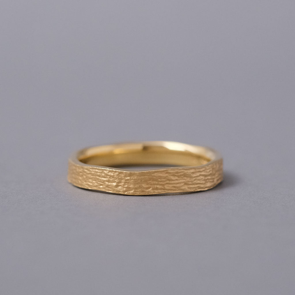 BRIDAL RING［ゆらゆら ワイド Pt900/K18YG］結婚指輪