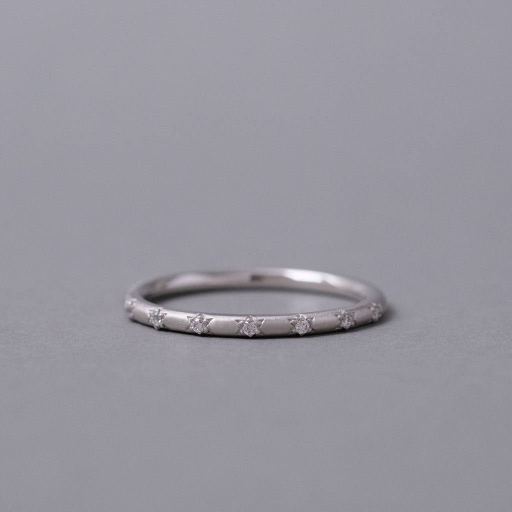 BRIDAL RING［くるり Pt900/ダイヤモンド］結婚指輪