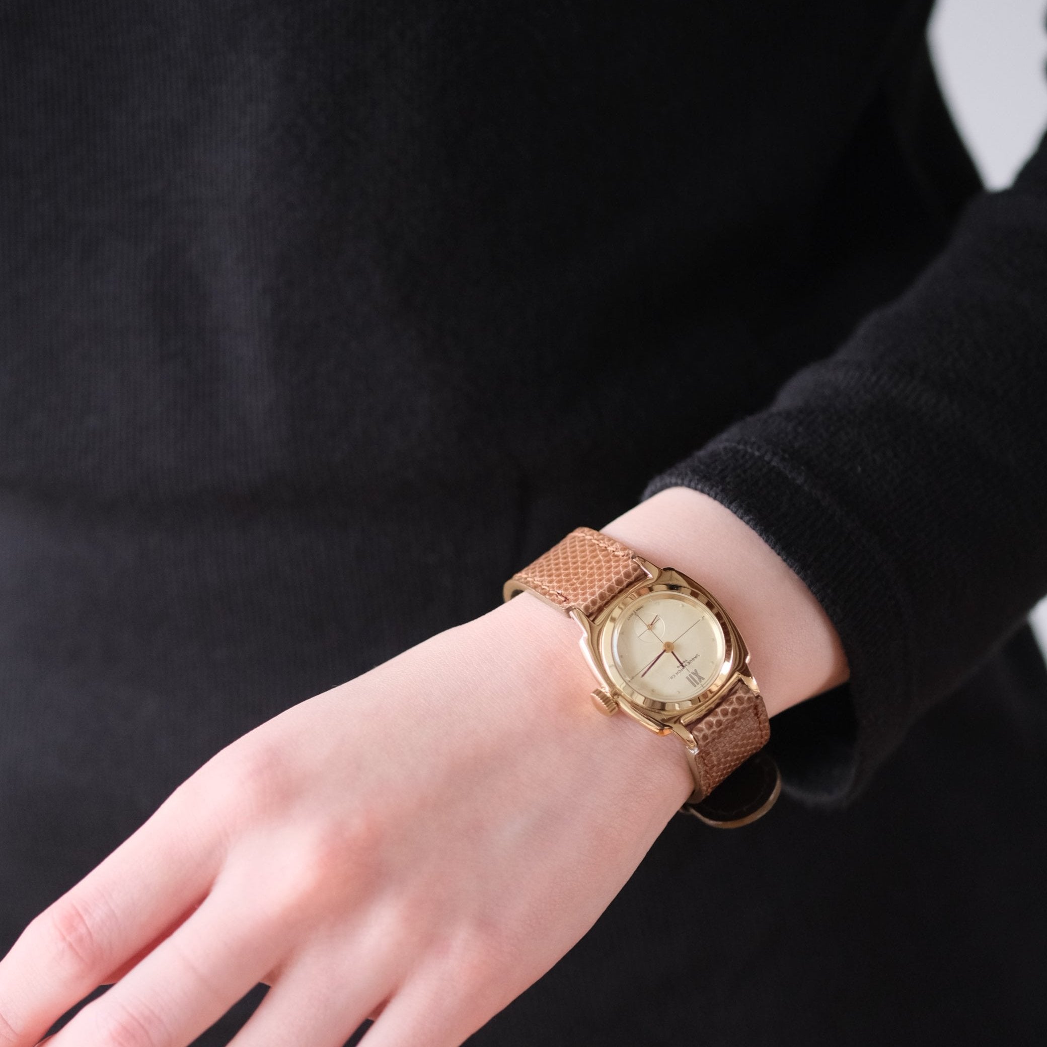 VAGUE WATCH Co. COUSSIN SOPHITE DRESS LIZARD［GOLG］腕時計