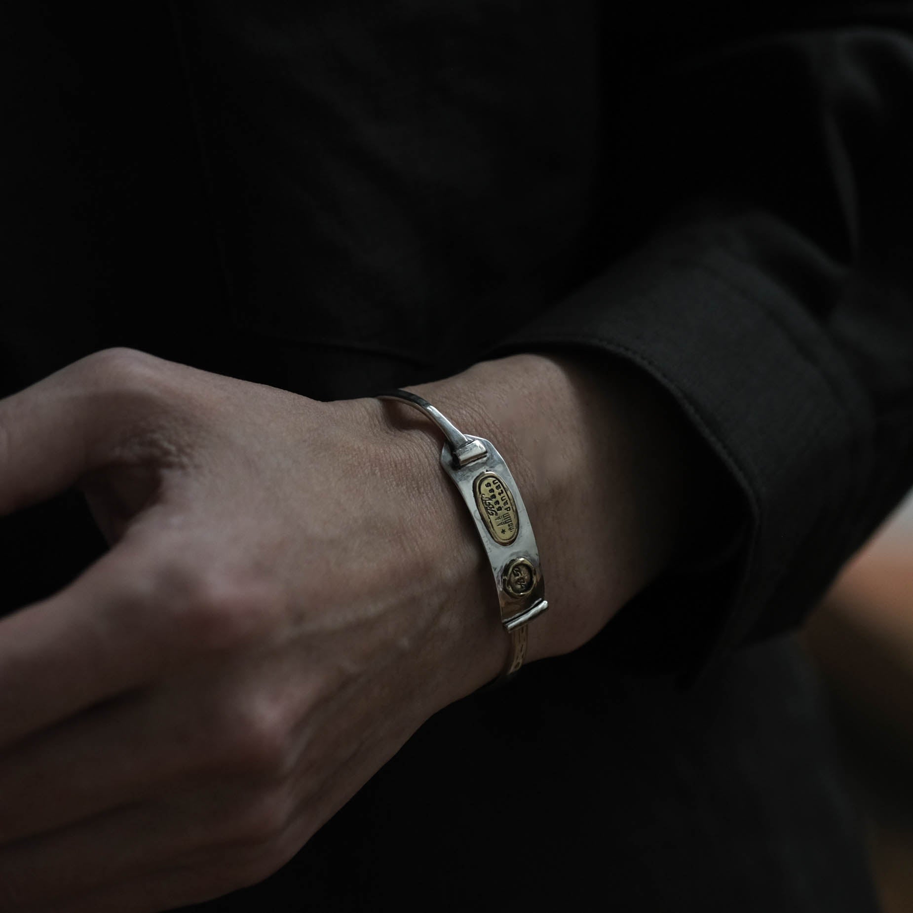 Revivre-Crepe Spoon bangle［A202242AB122 Silver/Brass］バングル