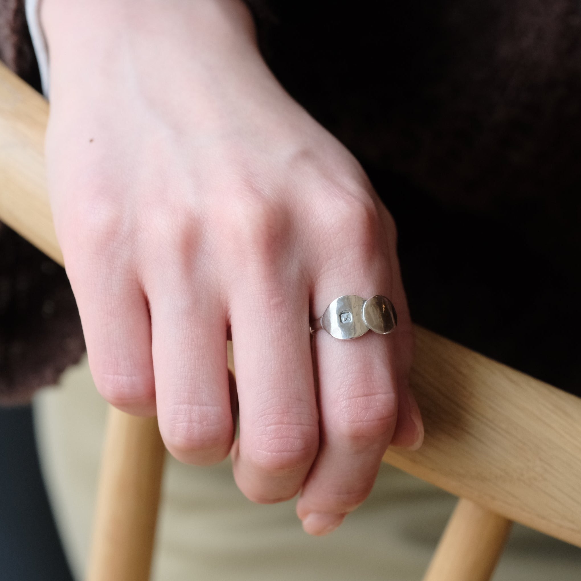 Revivre by Atelier d'antan : Puppy Spoon Ring A202232AR106