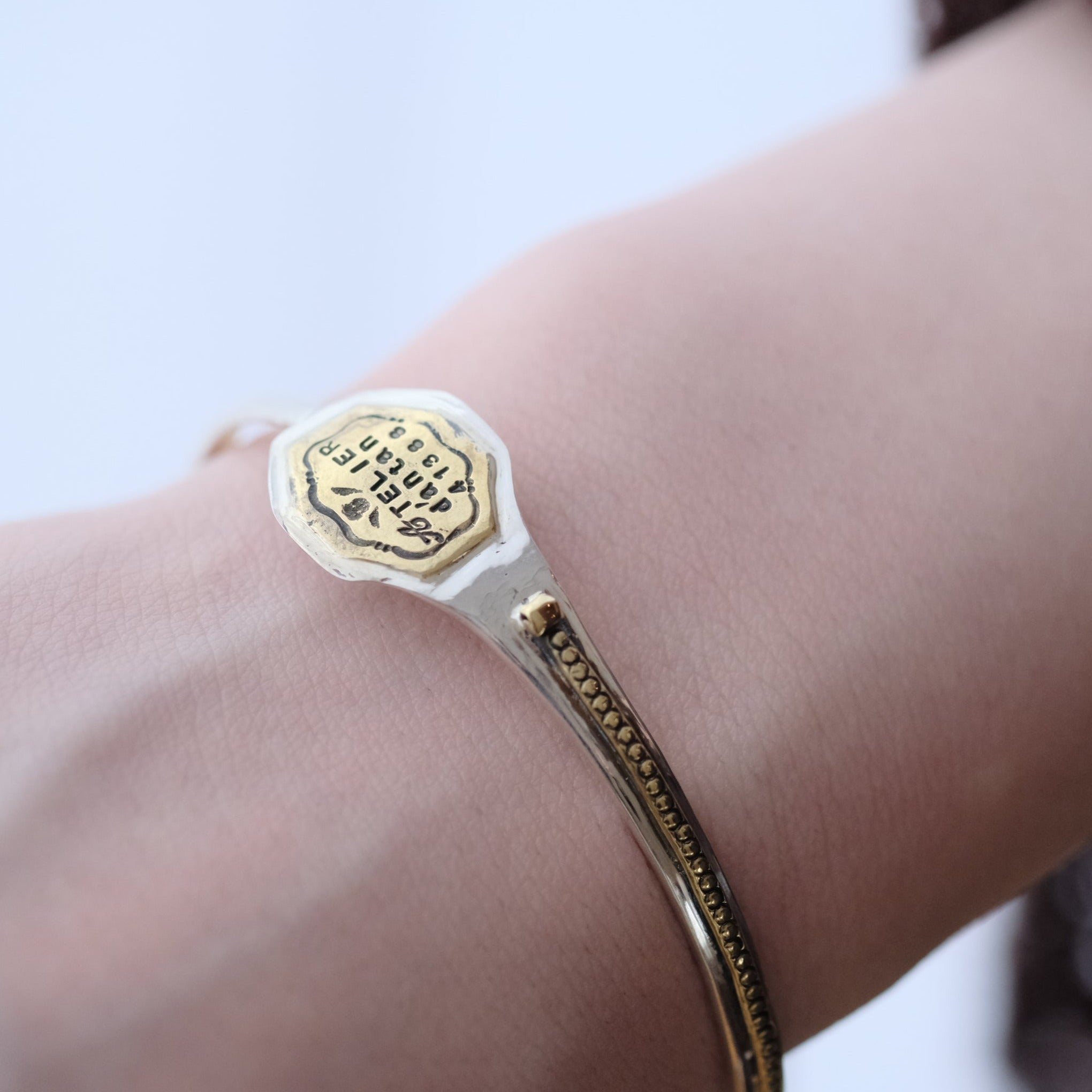 Revivre by Atelier d'antan : Caviar Spoon Bangle A202232AB105
