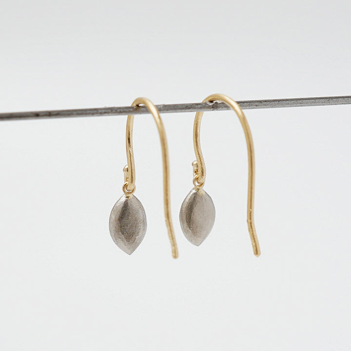 アトリエダンタン　10Kピアス Atelier d'antan：Marquise Dia Hook Pierce A027231AP02