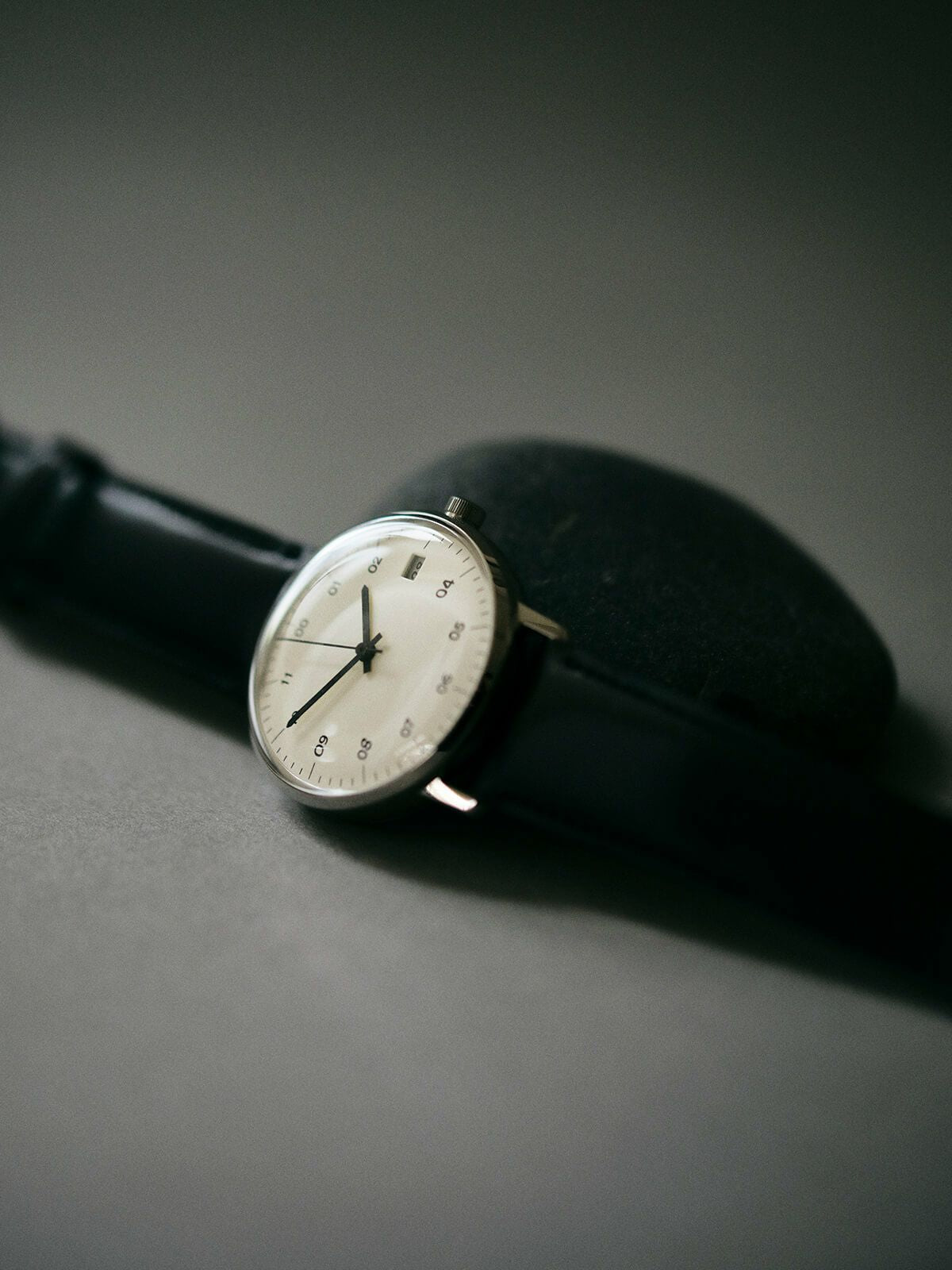 sazare SK02［No.02.01.00BK SS SILVER MIRROR FINISH / WHITE DIAL / BLACK CORDOVAN LEATHER］腕時計