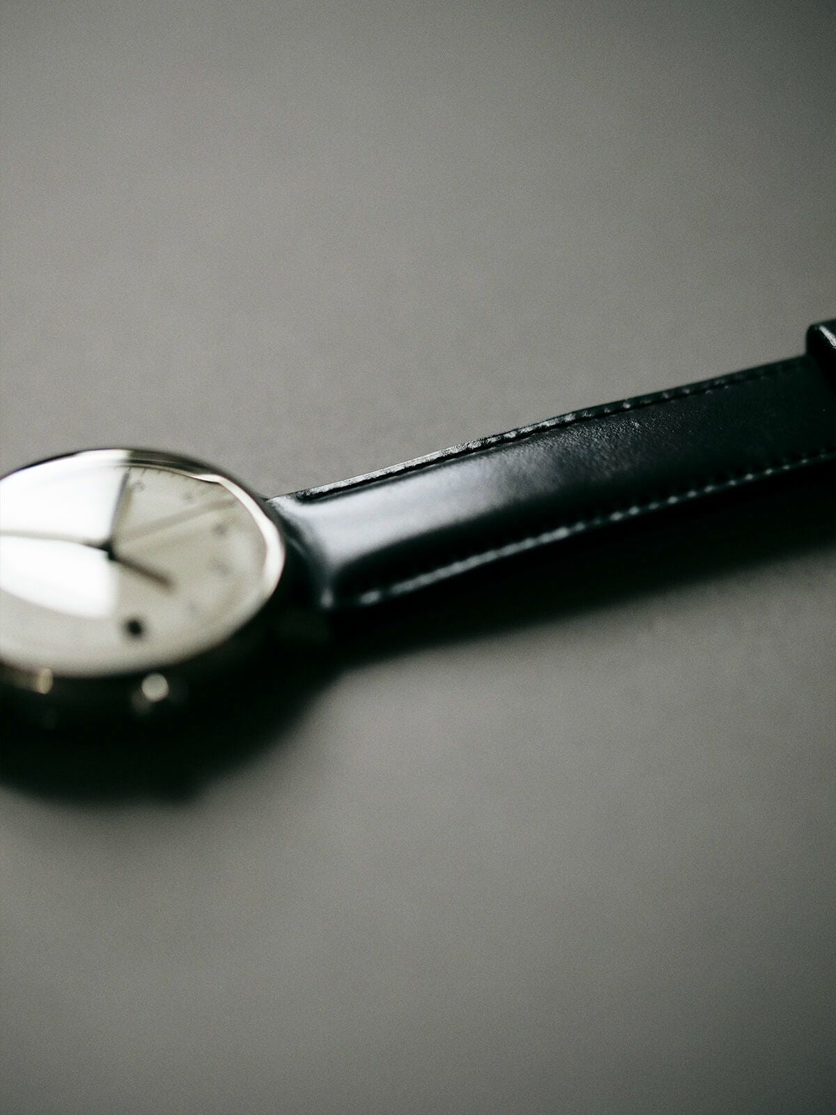 sazare SK02［No.02.01.00BK SS SILVER MIRROR FINISH / WHITE DIAL / BLACK CORDOVAN LEATHER］腕時計