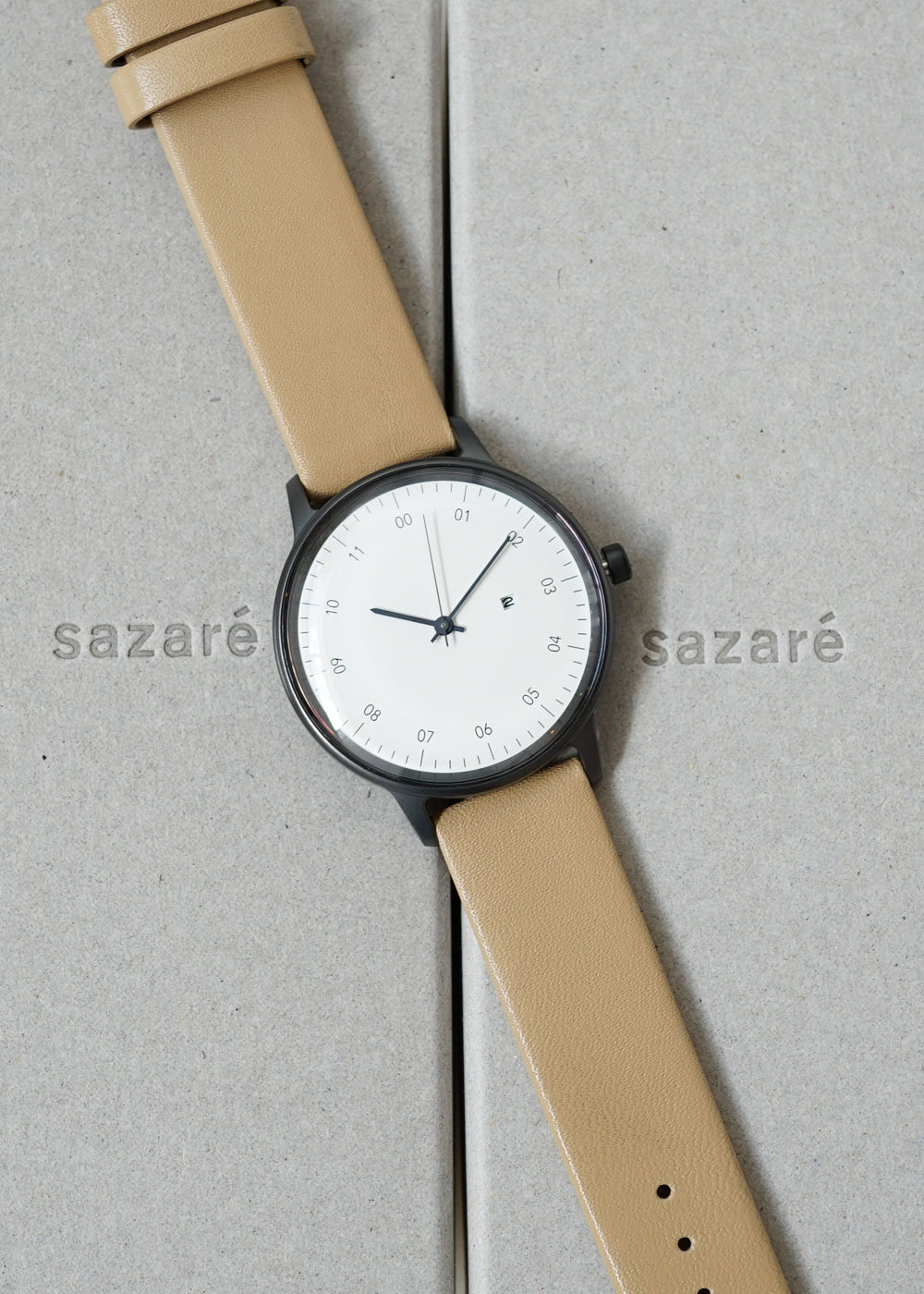 sazare SK01［No.01.04.00BE SS BLACK HONING FINISH / WHITE DIAL / BEIGE COW LEATHER］腕時計