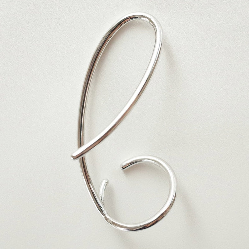 レヴィ オブジェクツ［〈LINKING〉wind ear cuffs］イヤーカフ